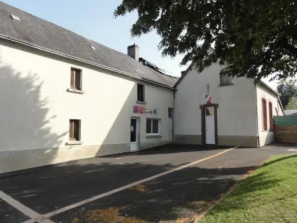 Borne de Recharge 72 Installateur borne de recharge Montreuil-le-Chétif